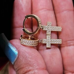 Hoop earrings 10k